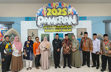 pameran.jpg