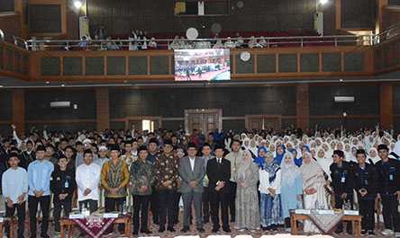 Luar Biasa! UIN Jakarta Wisuda 180 Mahasiswa Penghafal Al-Quran uin1.jpg